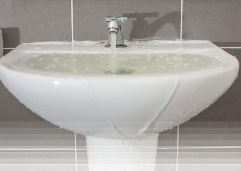 פתיחת סתימה בכיור